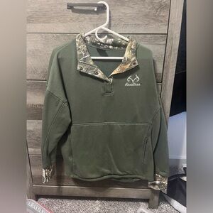 Realtree Green Women’s Shirt